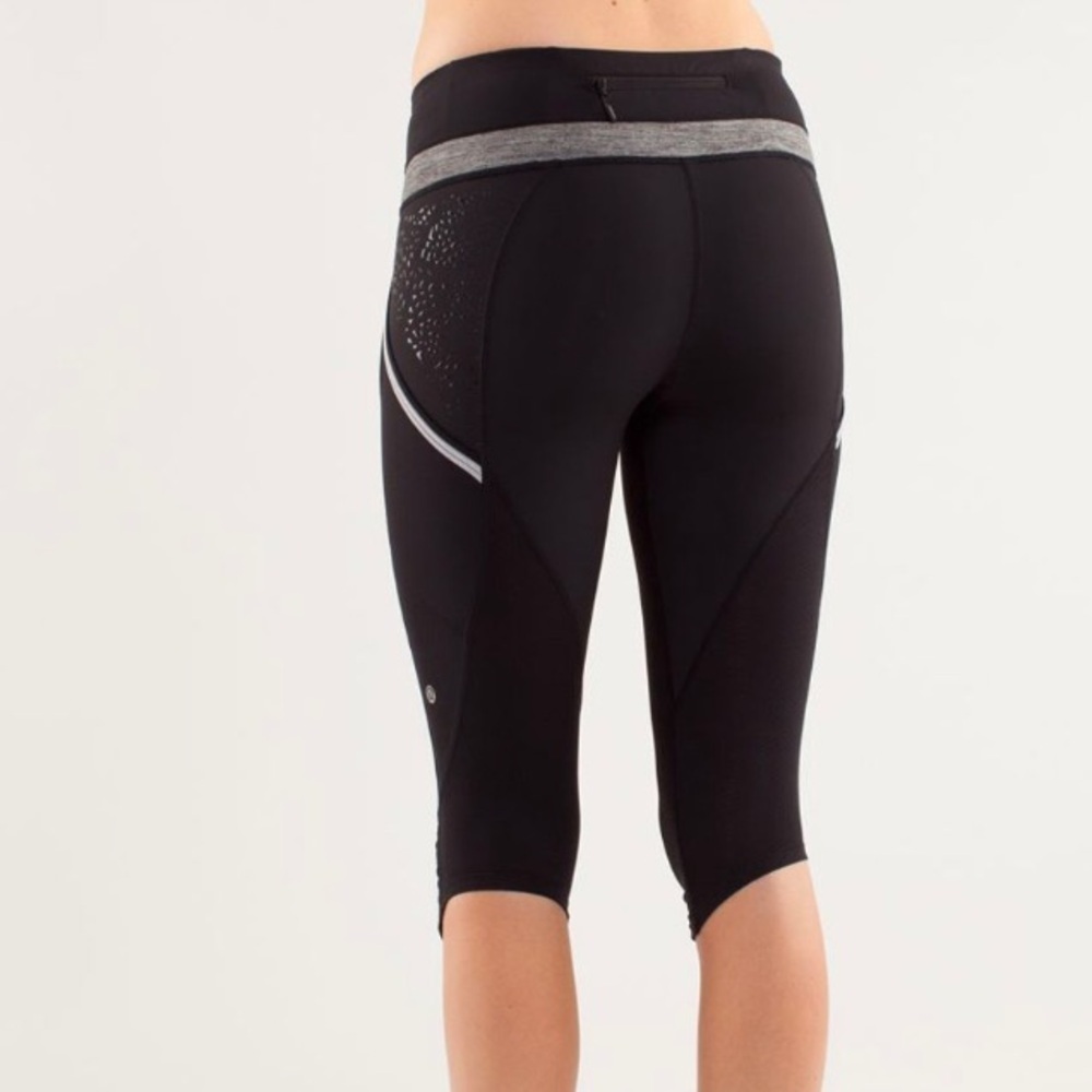 Lululemon Run A Marathon Crop
Black - Picture 8 of 10